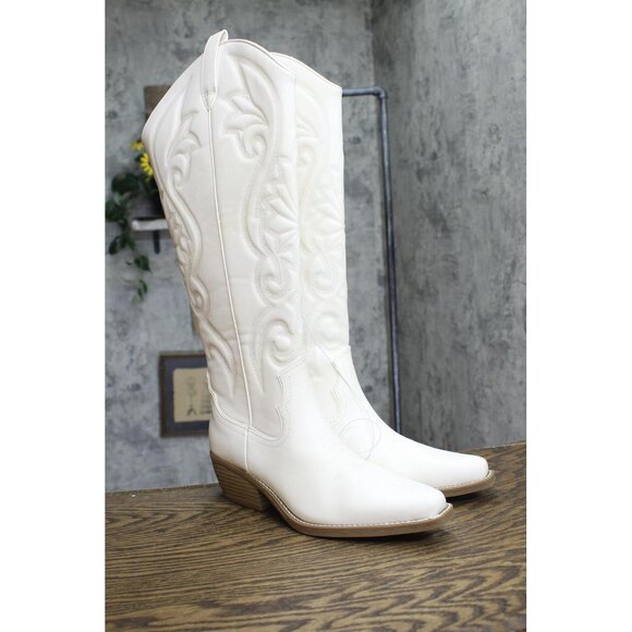 Wild Fable Cream Heeled Boots - Picture 5 of 10